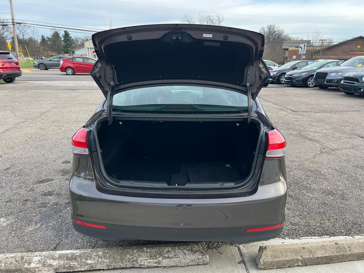 Kia Forte LX 6A 2017