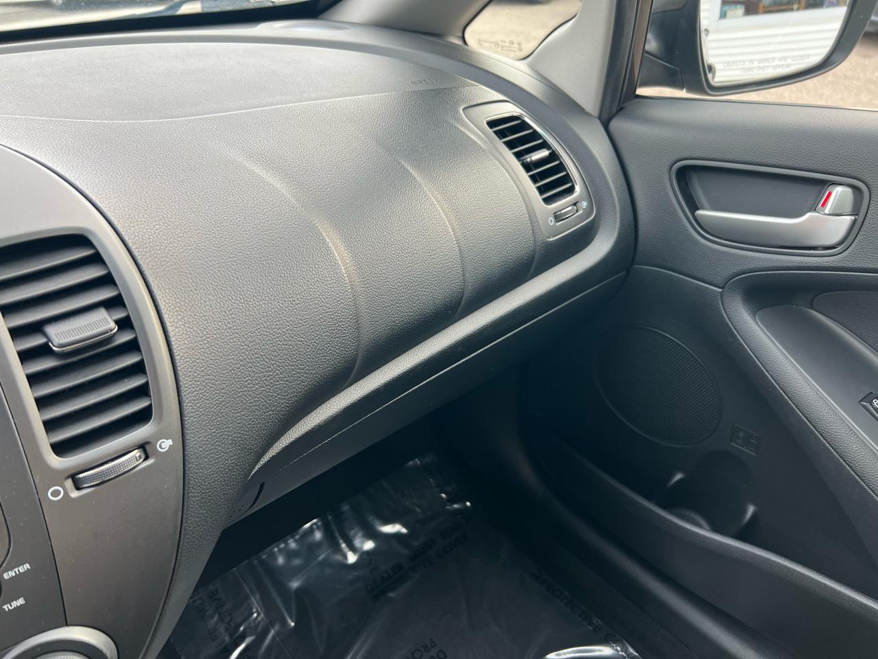 Kia Forte LX 6A 2017