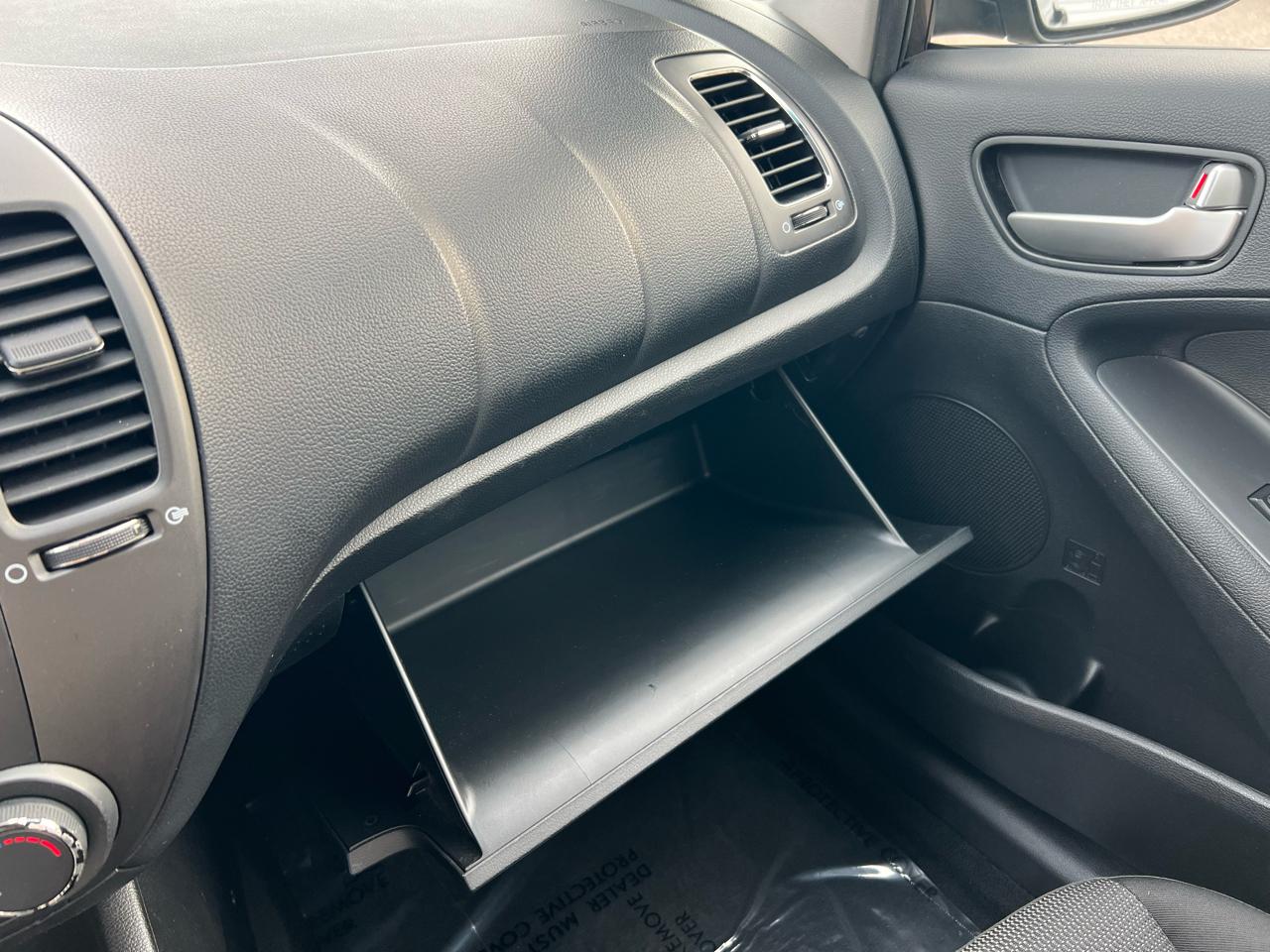 Kia Forte LX 6A 2017