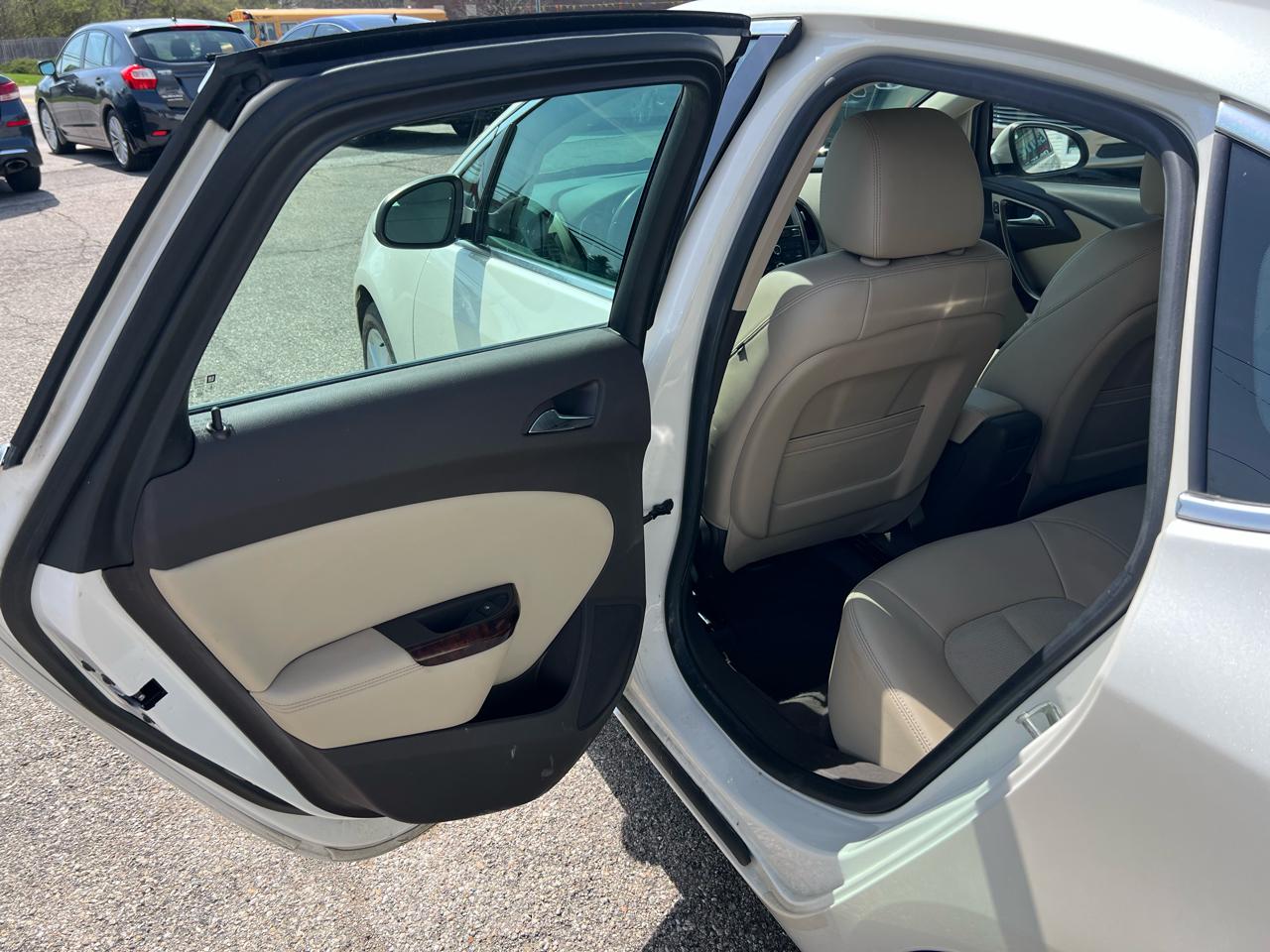 Buick Verano Convenience 2012