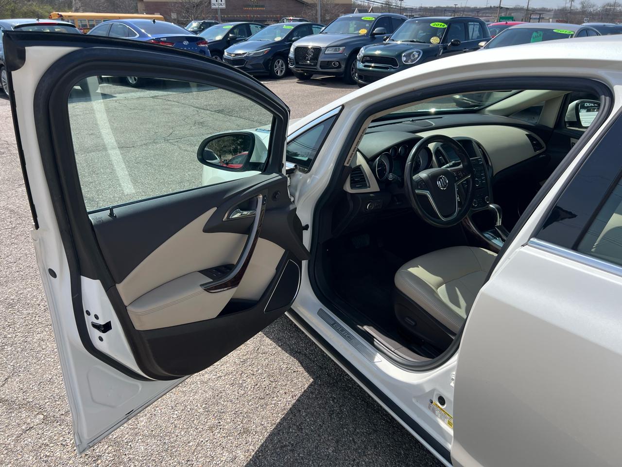 Buick Verano Convenience 2012