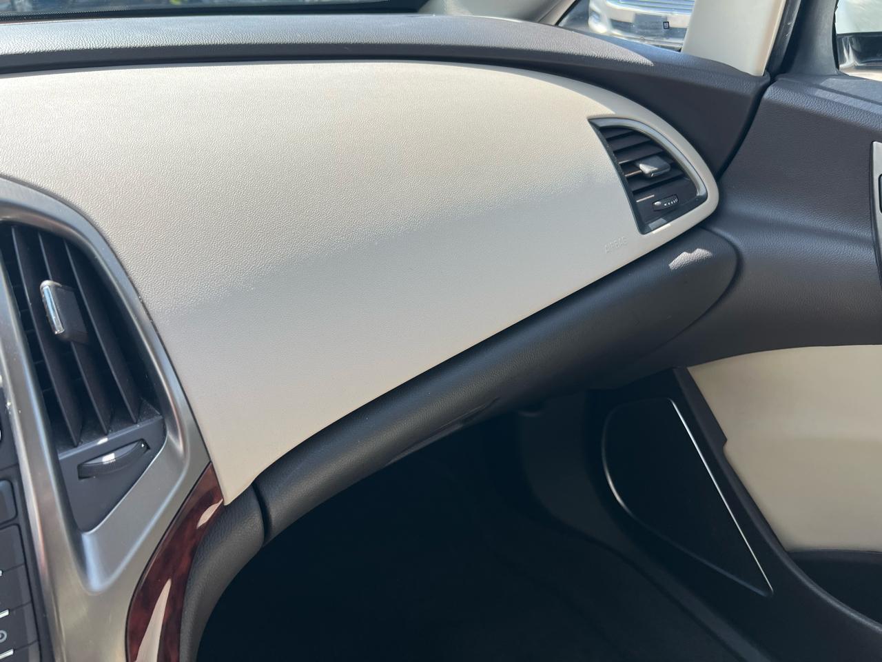 Buick Verano Convenience 2012