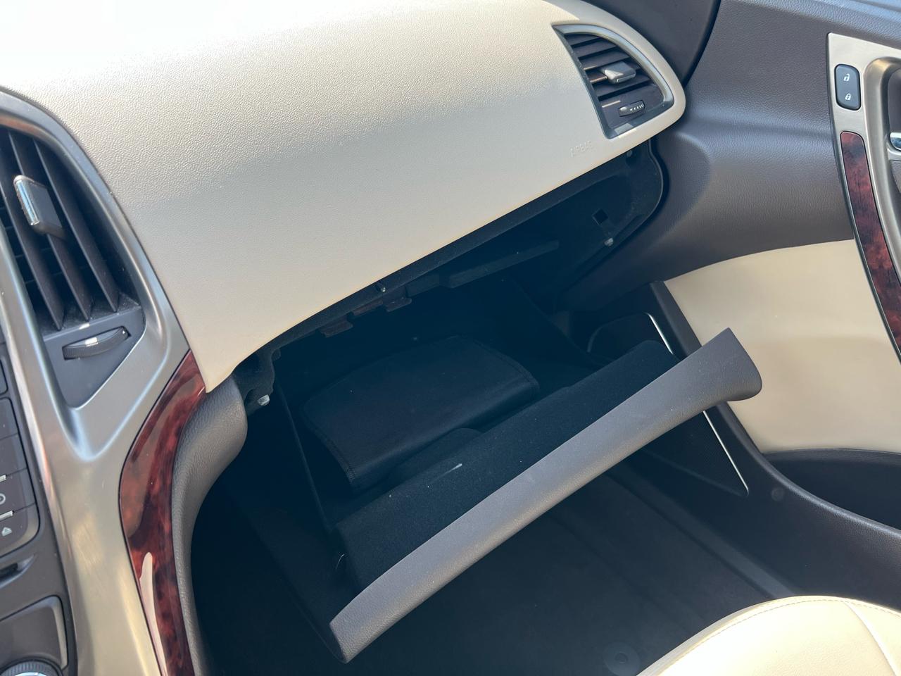 Buick Verano Convenience 2012