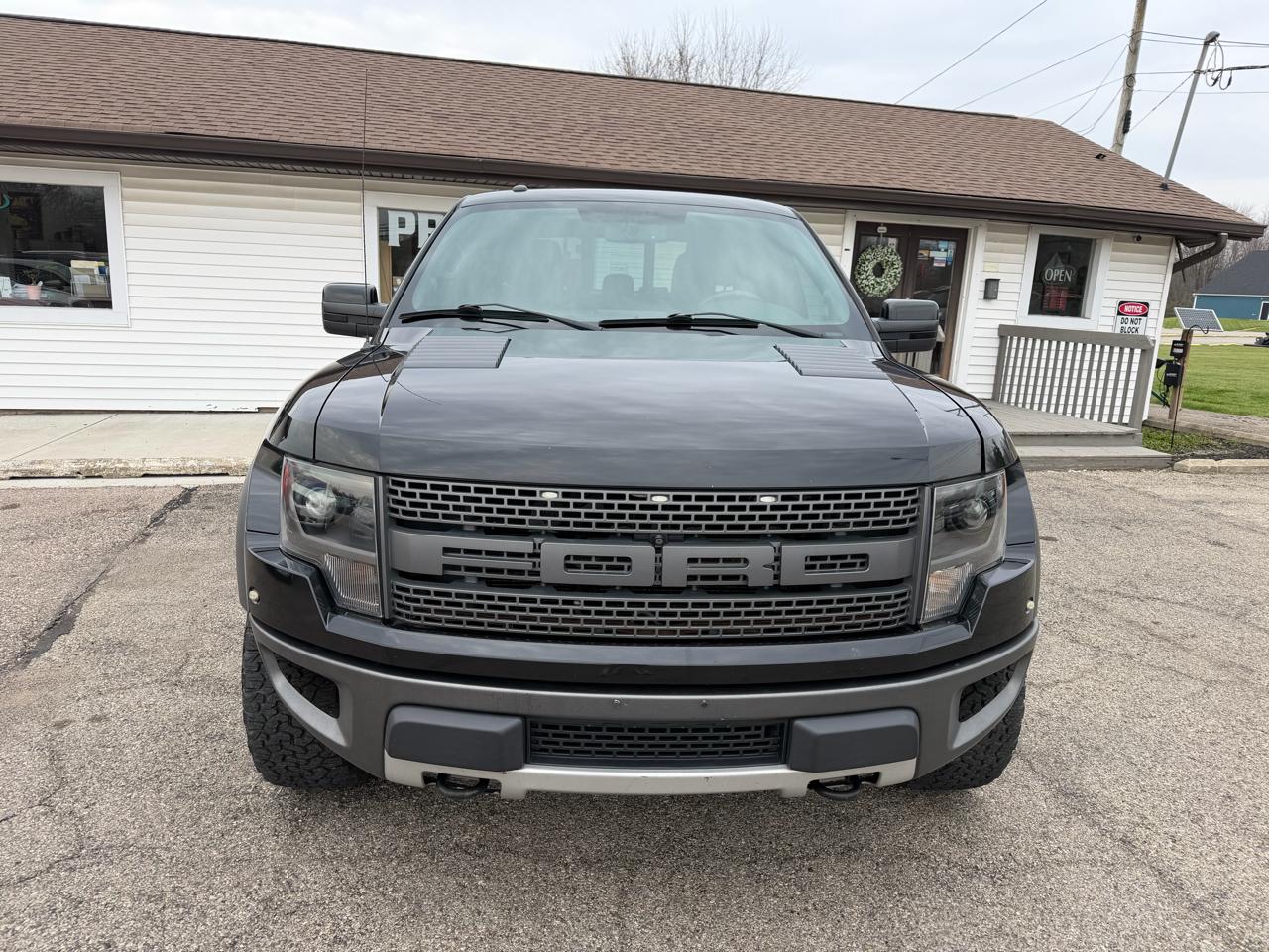 Ford F-150 SVT Raptor SuperCrew 5.5-ft. Bed 4WD 2013