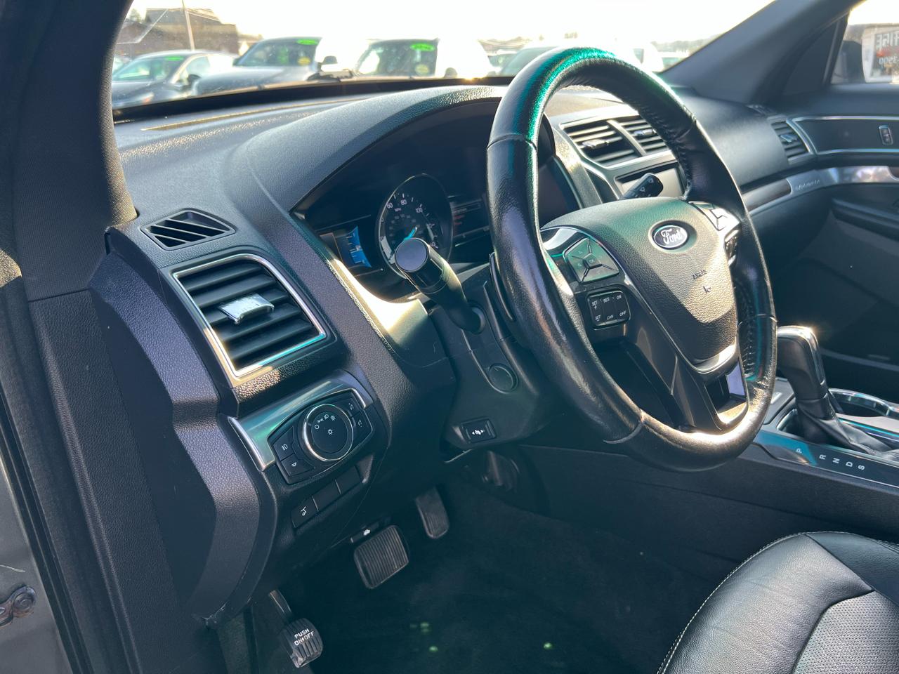 Ford Explorer Limited 4WD 2016