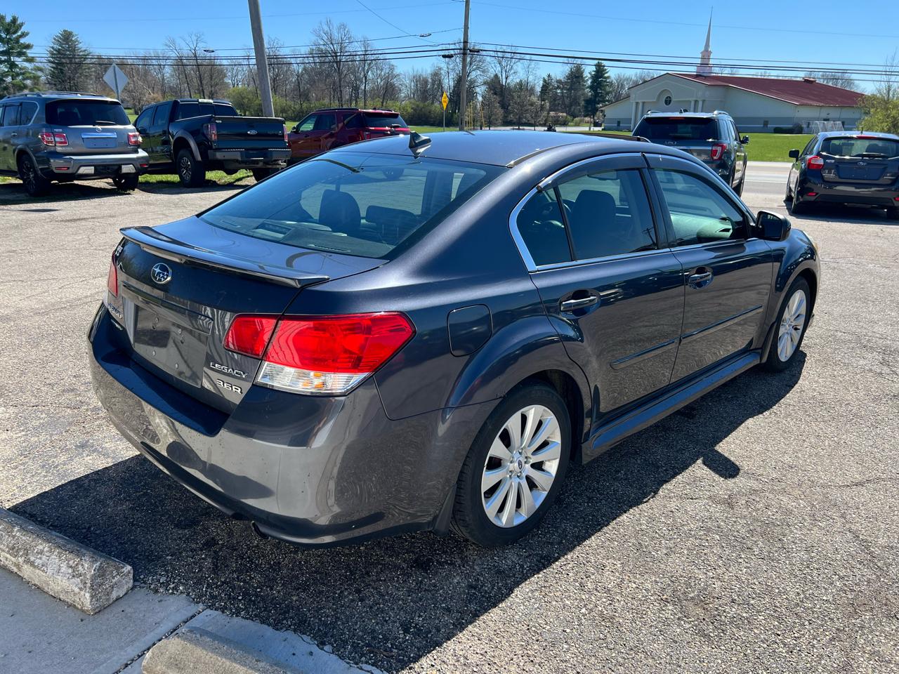 Subaru Legacy 3.6R Limited 2012