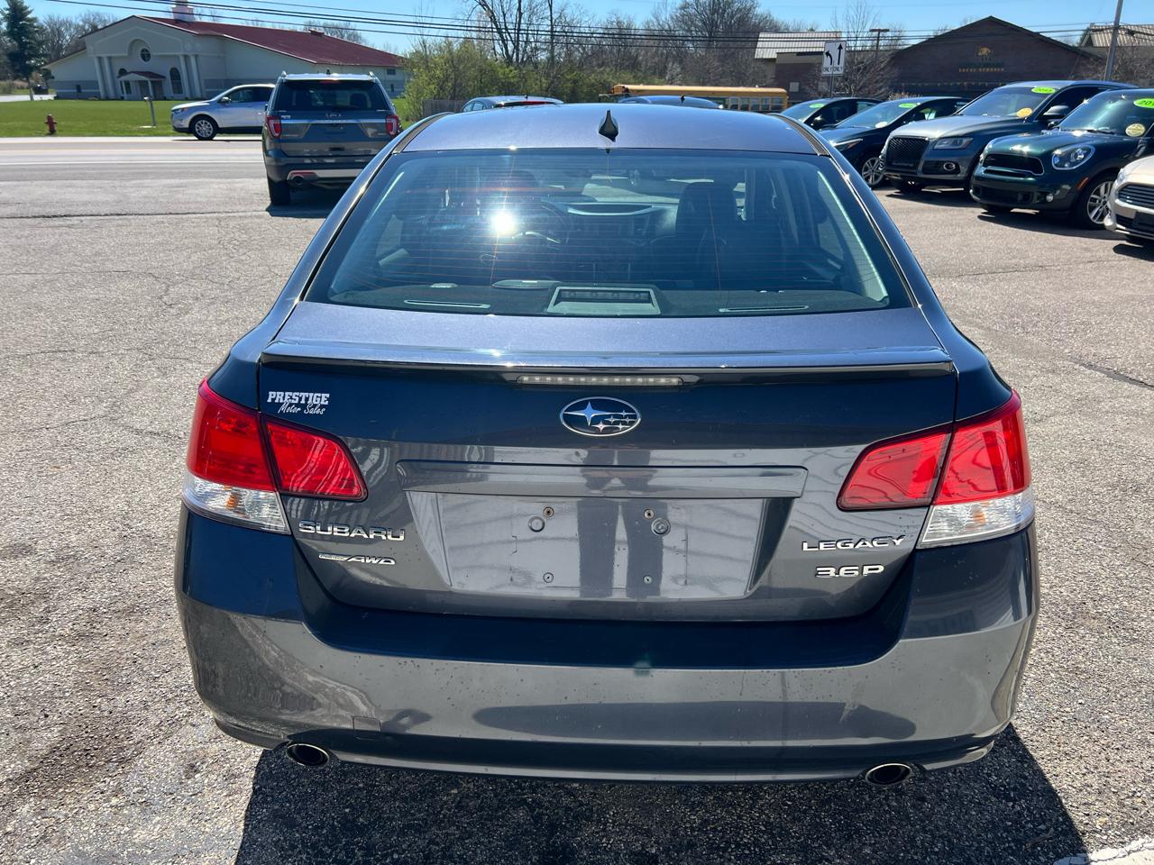 Subaru Legacy 3.6R Limited 2012