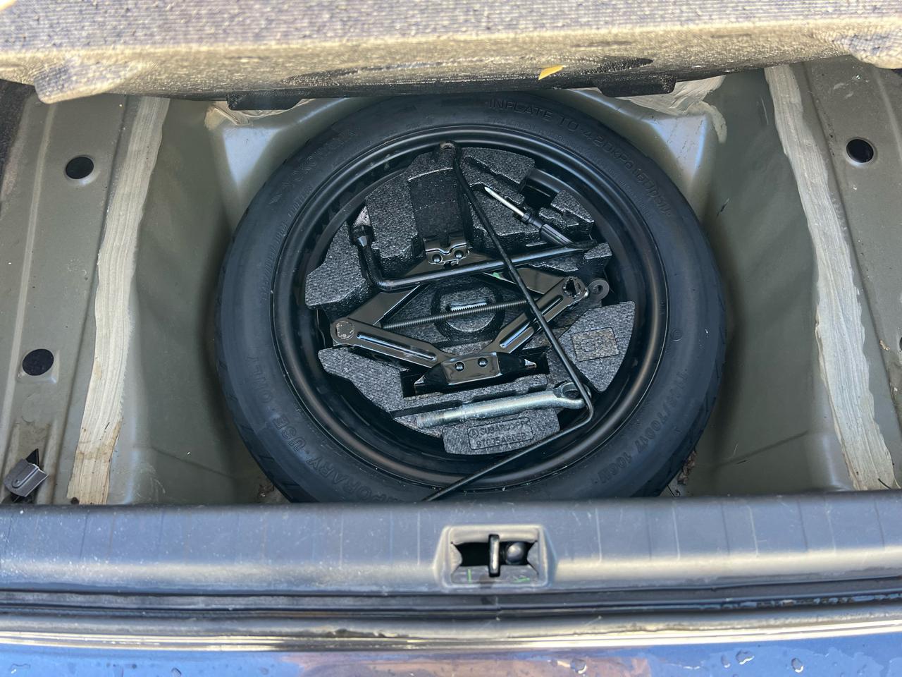 Subaru Legacy 3.6R Limited 2012