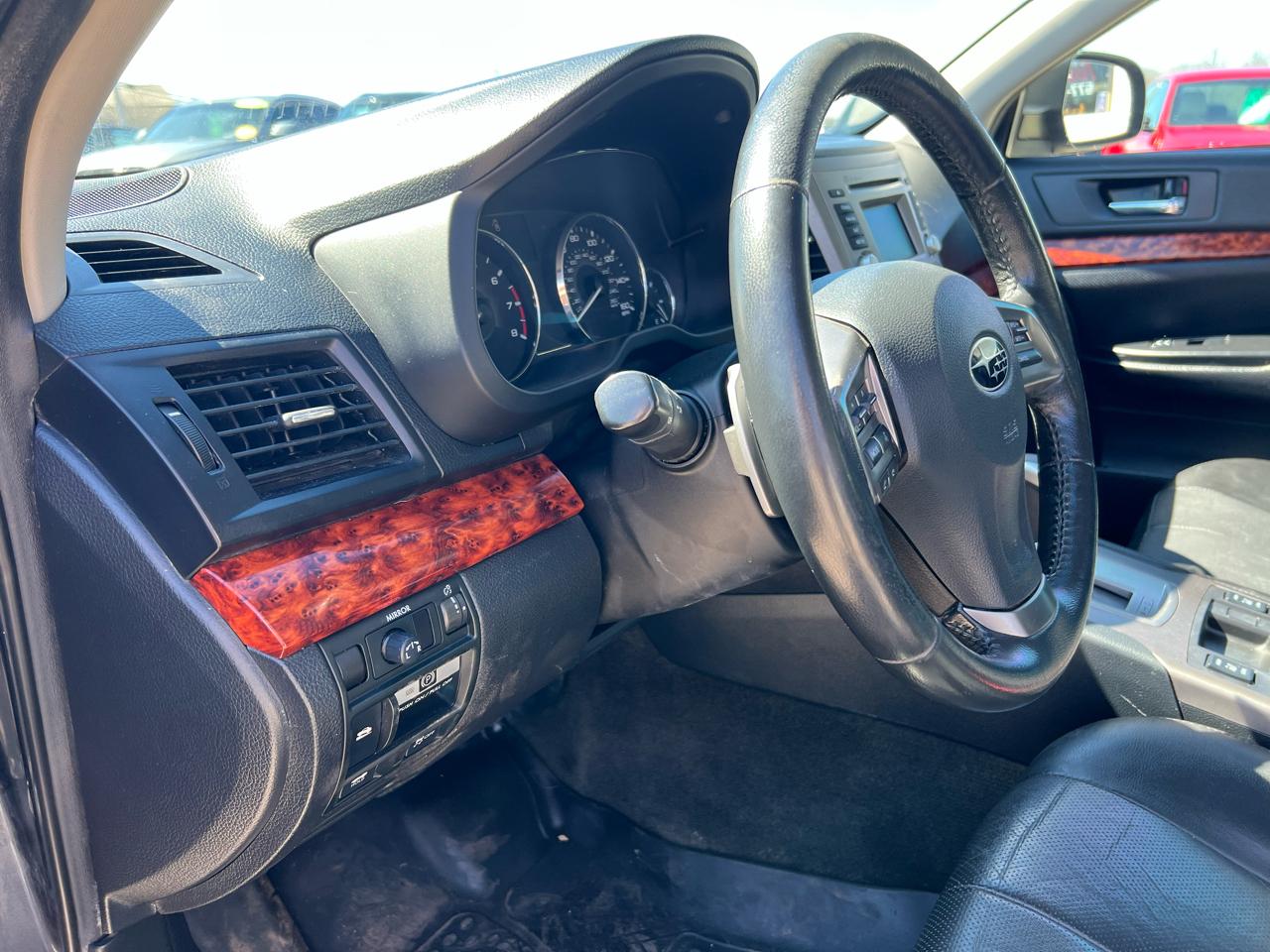 Subaru Legacy 3.6R Limited 2012