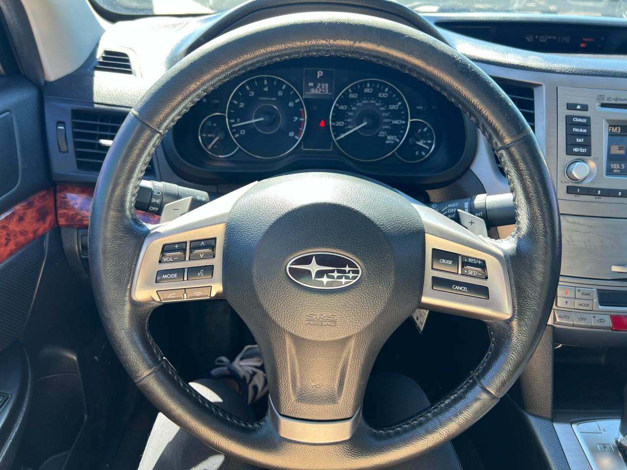 Subaru Legacy 3.6R Limited 2012