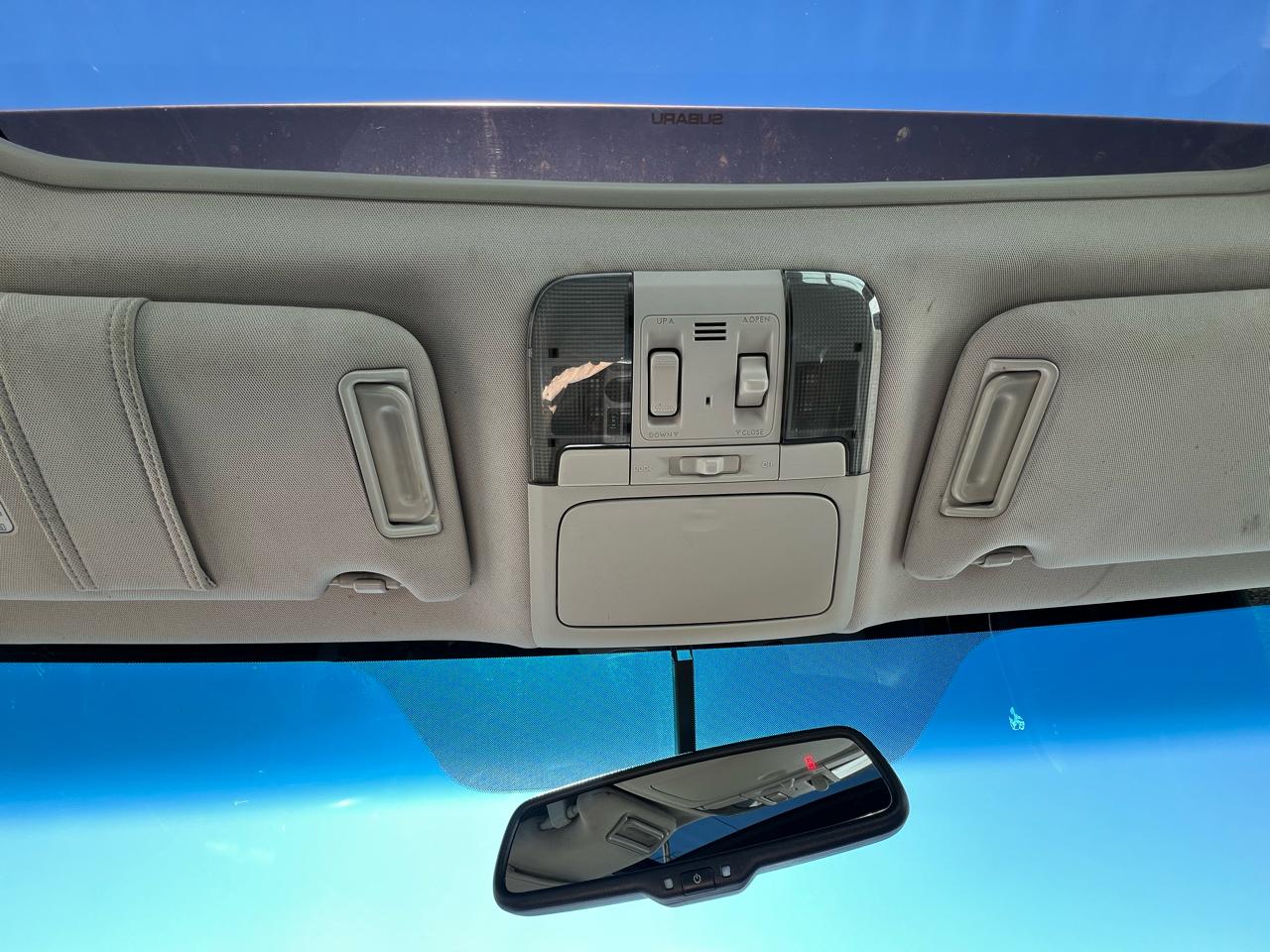 Subaru Legacy 3.6R Limited 2012