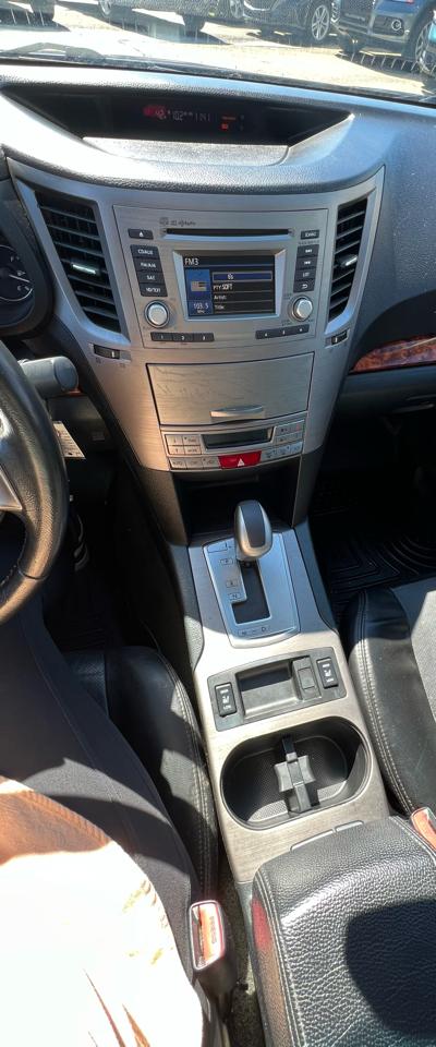 Subaru Legacy 3.6R Limited 2012