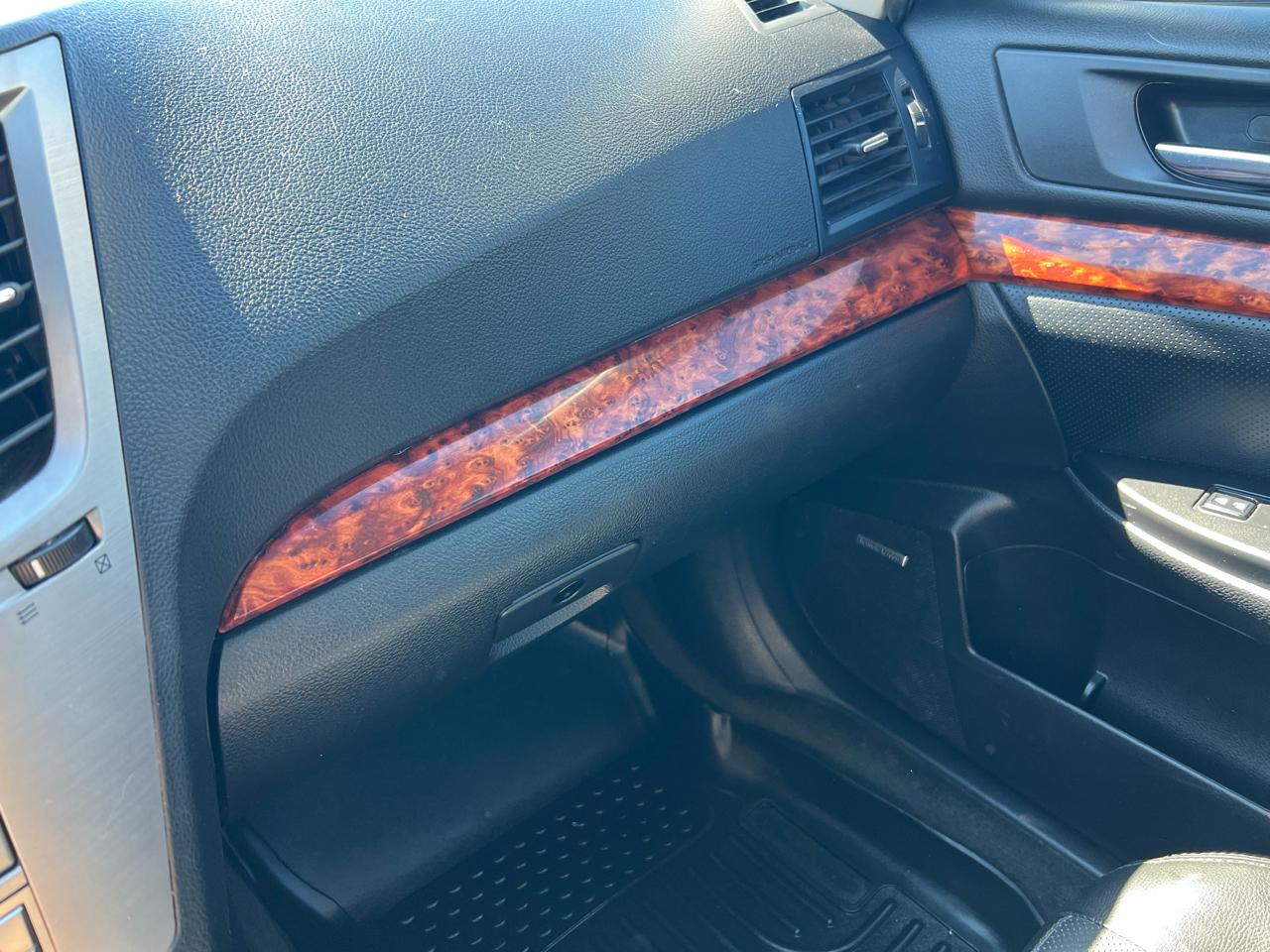 Subaru Legacy 3.6R Limited 2012