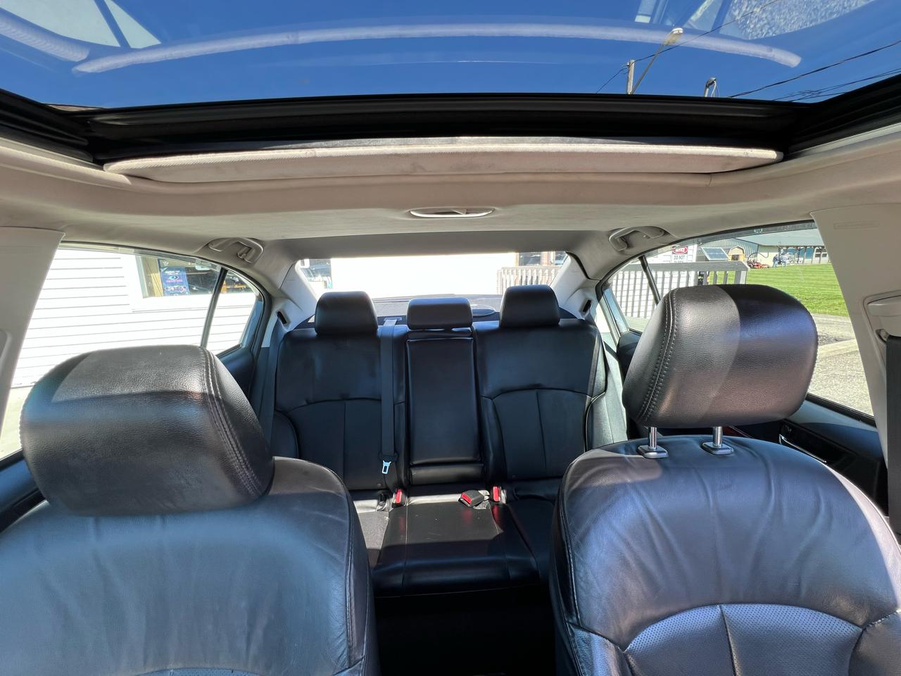 Subaru Legacy 3.6R Limited 2012