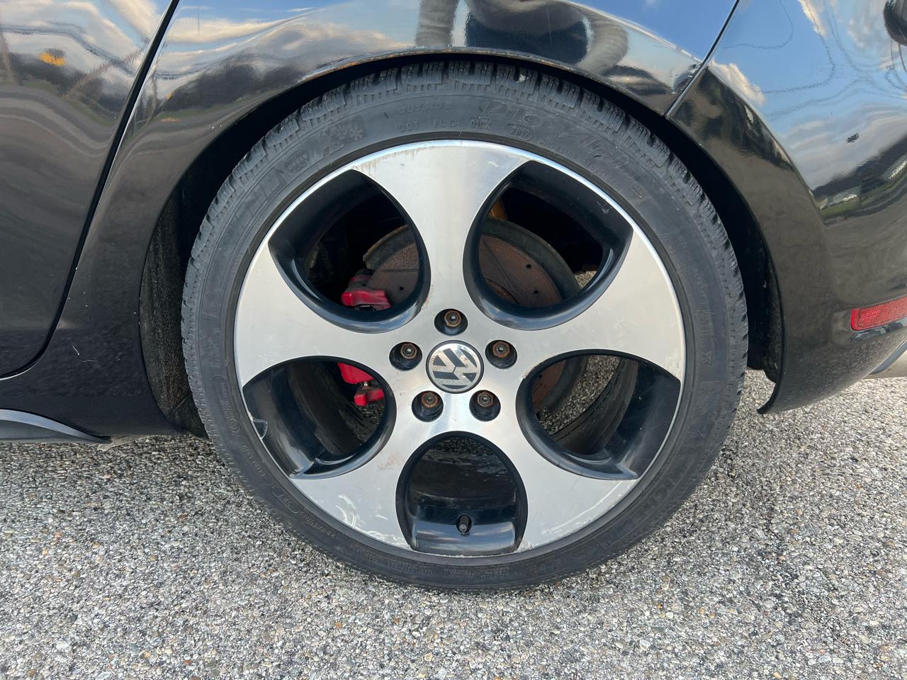 Volkswagen GTI 4-door 2012