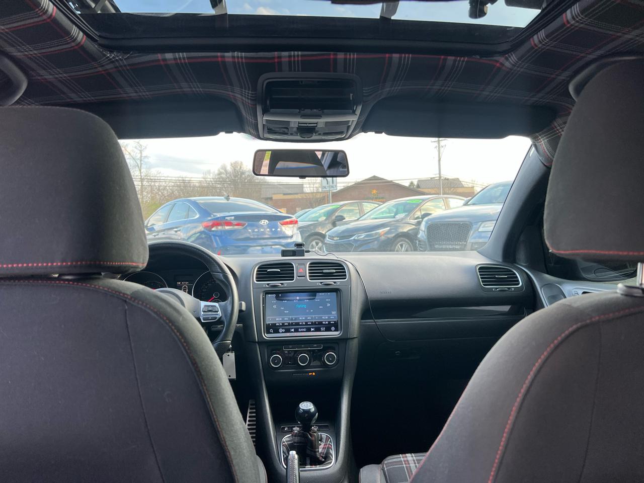 Volkswagen GTI 4-door 2012