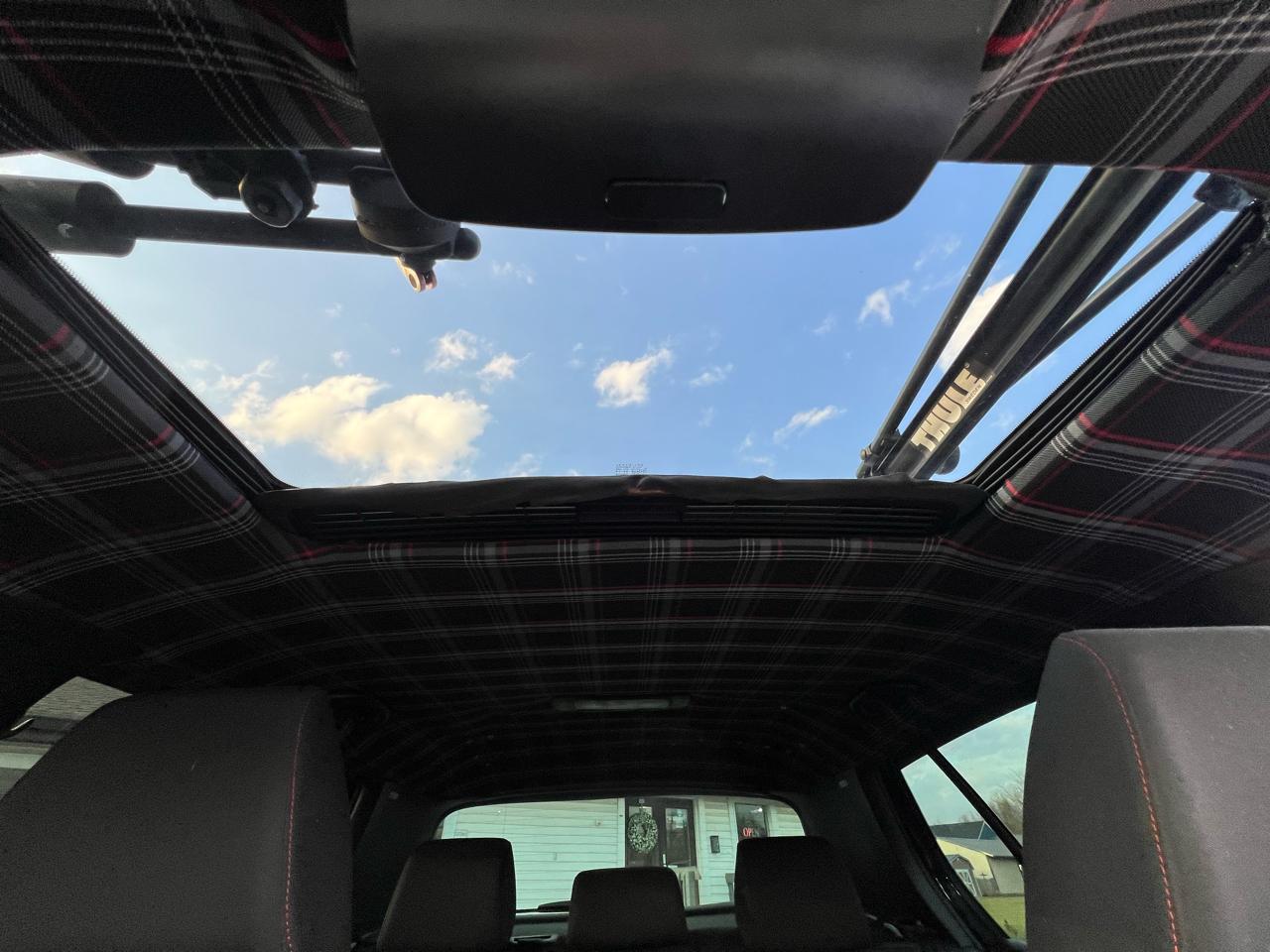 Volkswagen GTI 4-door 2012