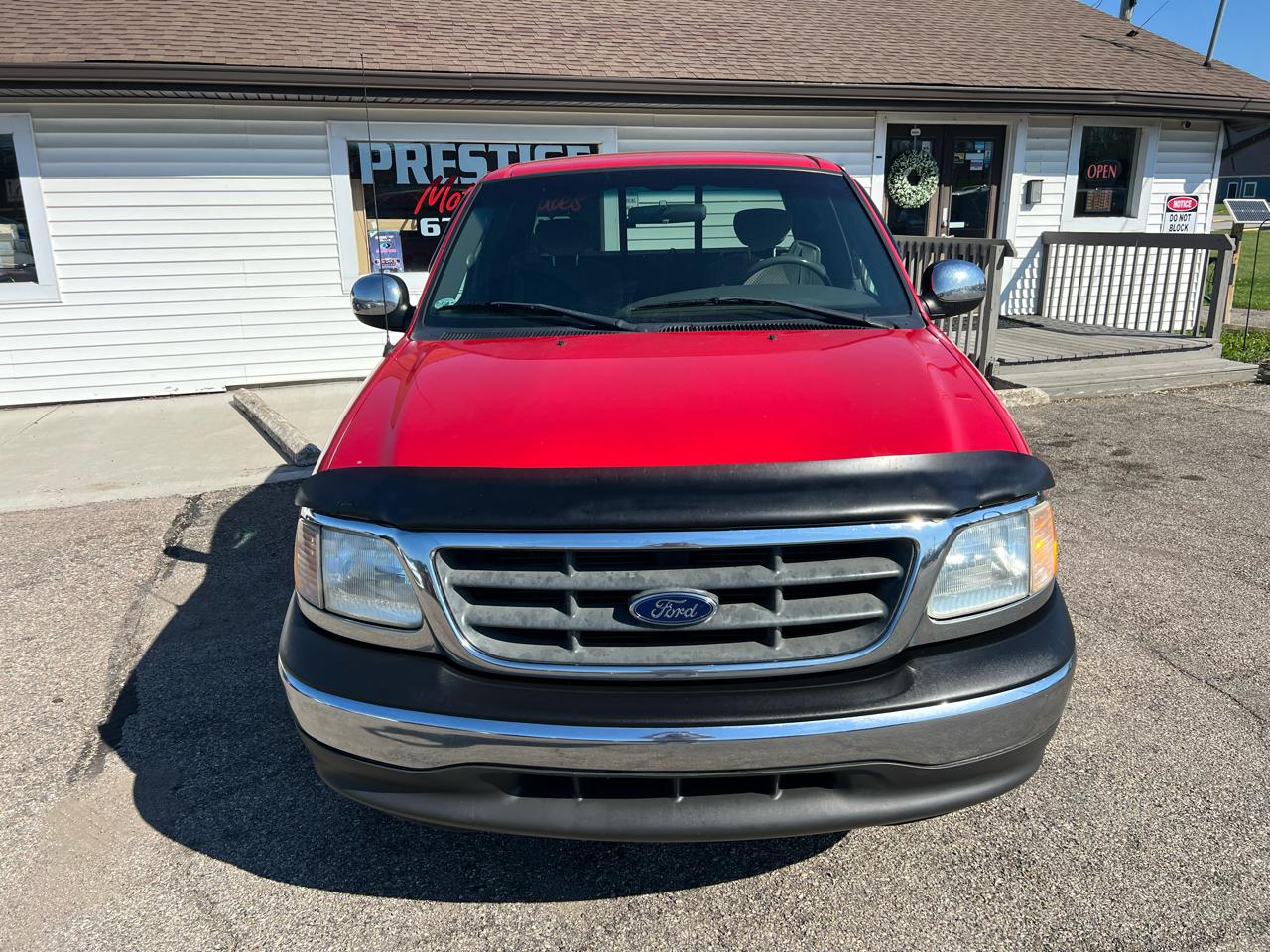 Ford F-150 XL SuperCab Short Bed 2WD 2002