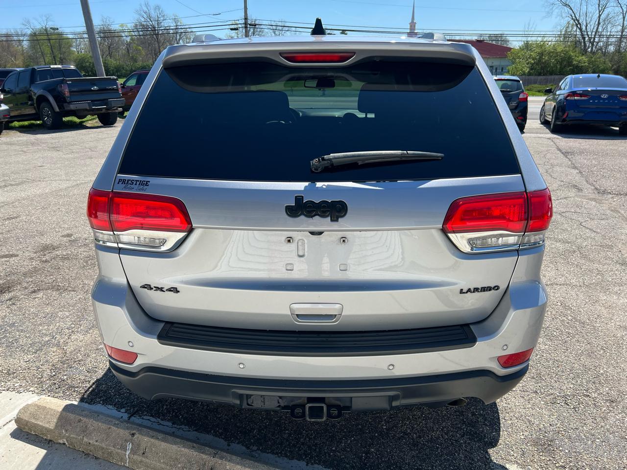 Jeep Grand Cherokee Laredo 4WD 2016