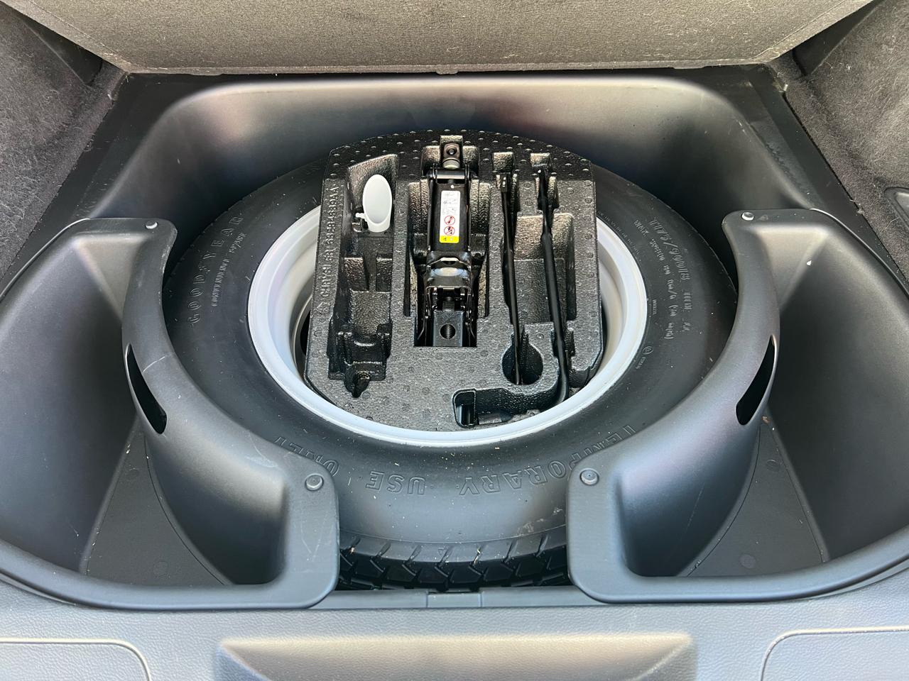 Jeep Grand Cherokee Laredo 4WD 2016