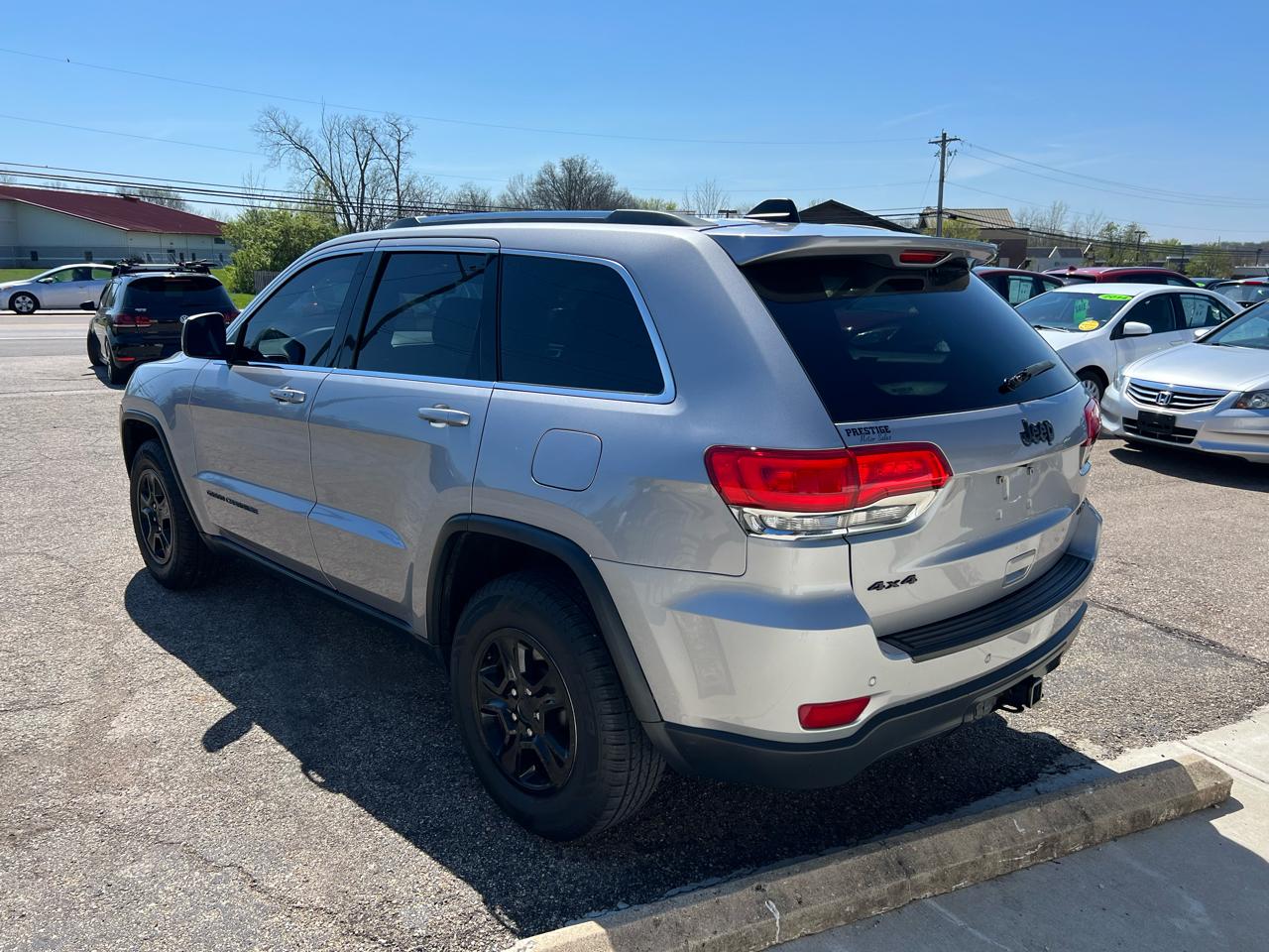 Jeep Grand Cherokee Laredo 4WD 2016