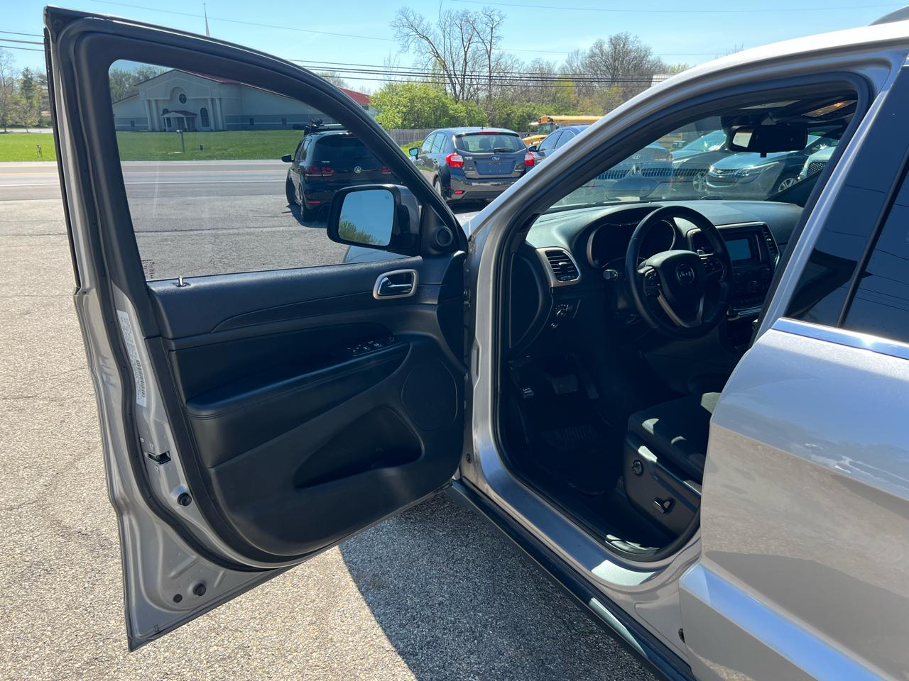 Jeep Grand Cherokee Laredo 4WD 2016