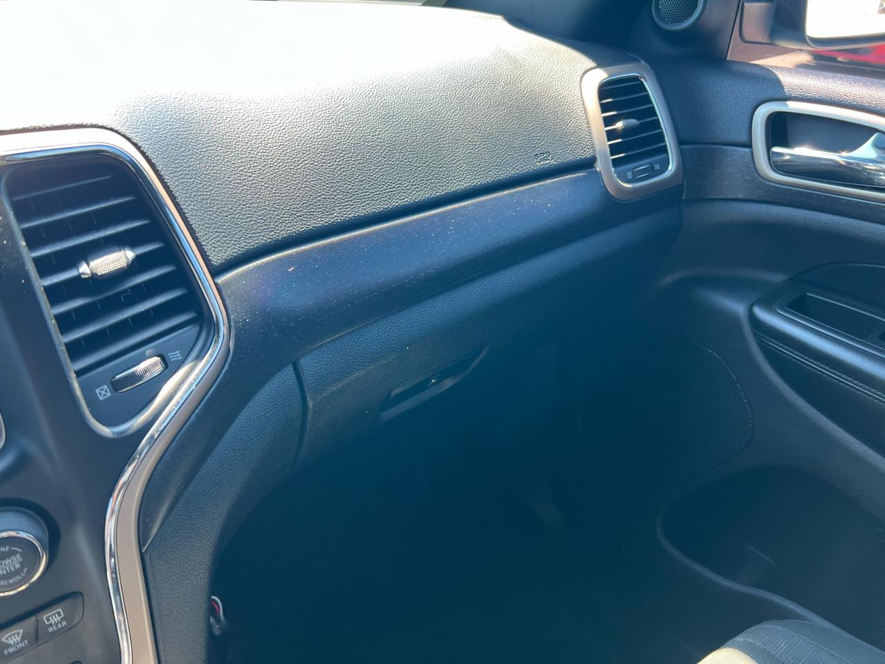 Jeep Grand Cherokee Laredo 4WD 2016