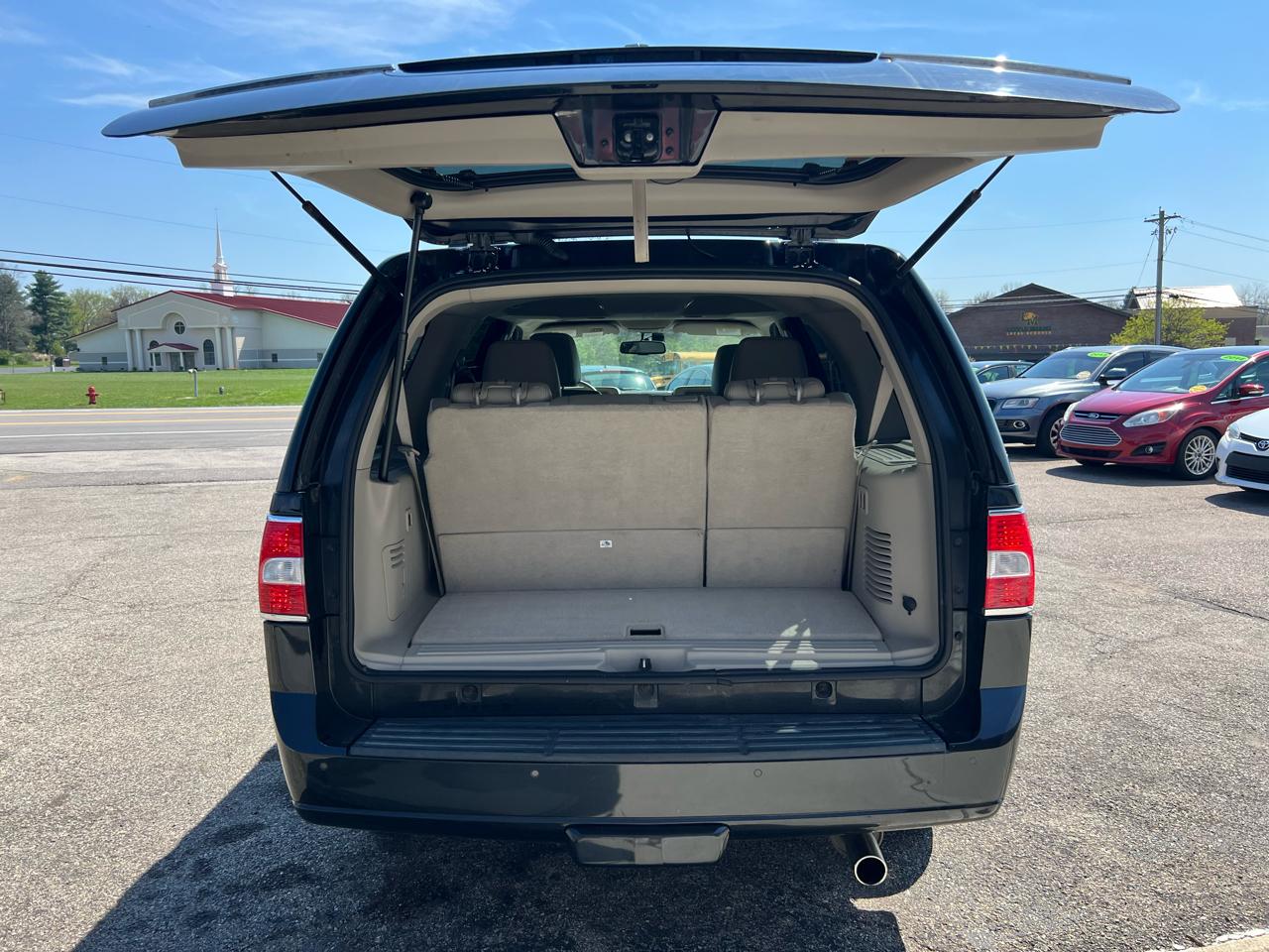 Lincoln Navigator 4WD 2012