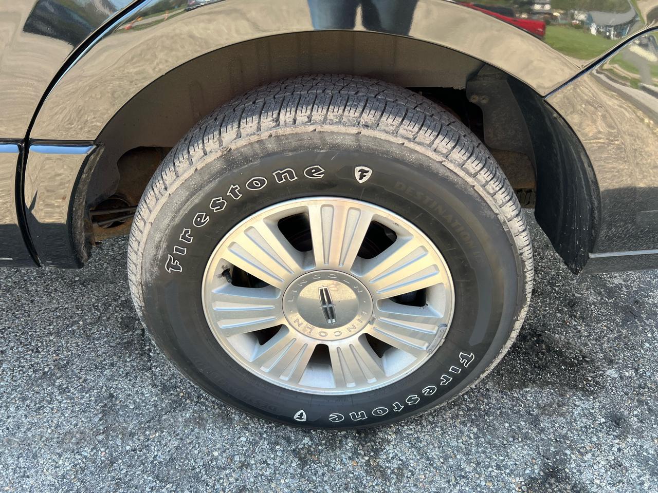 Lincoln Navigator 4WD 2012