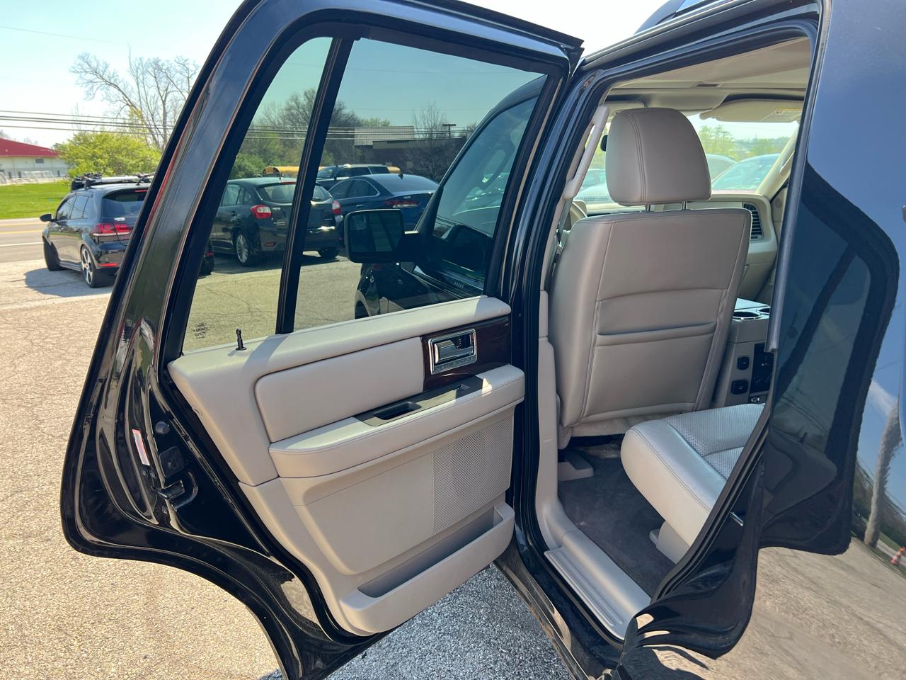 Lincoln Navigator 4WD 2012