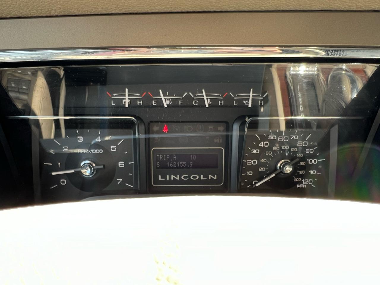 Lincoln Navigator 4WD 2012