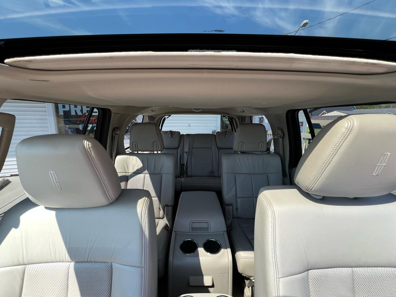 Lincoln Navigator 4WD 2012