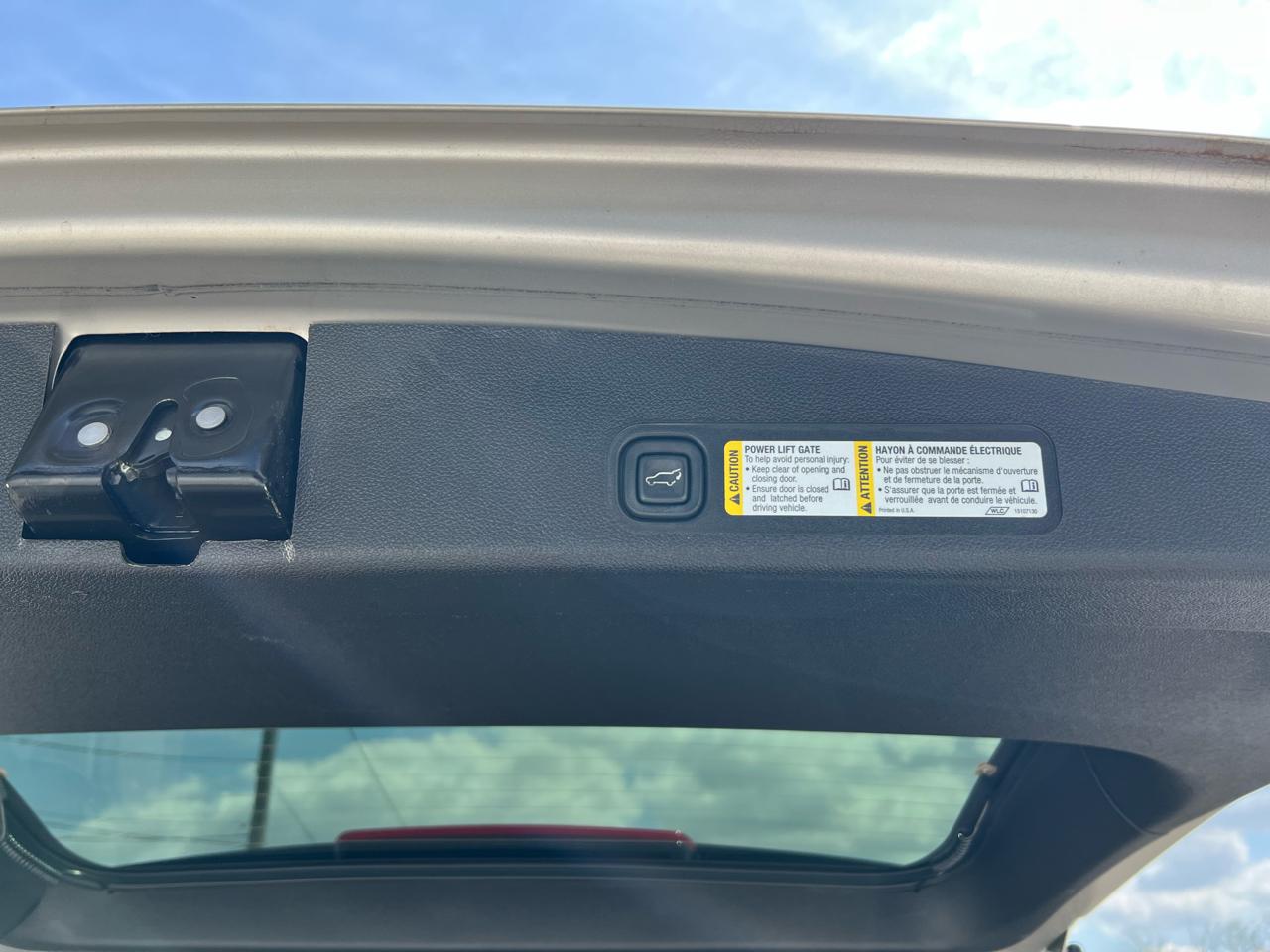 GMC Yukon Denali XL AWD 2008