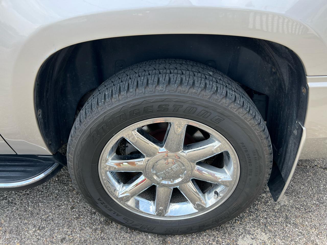 GMC Yukon Denali XL AWD 2008