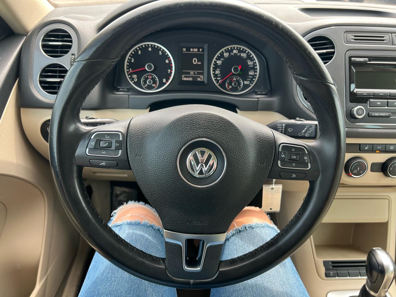 Volkswagen Tiguan S 2014