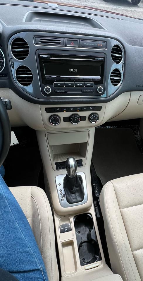 Volkswagen Tiguan S 2014