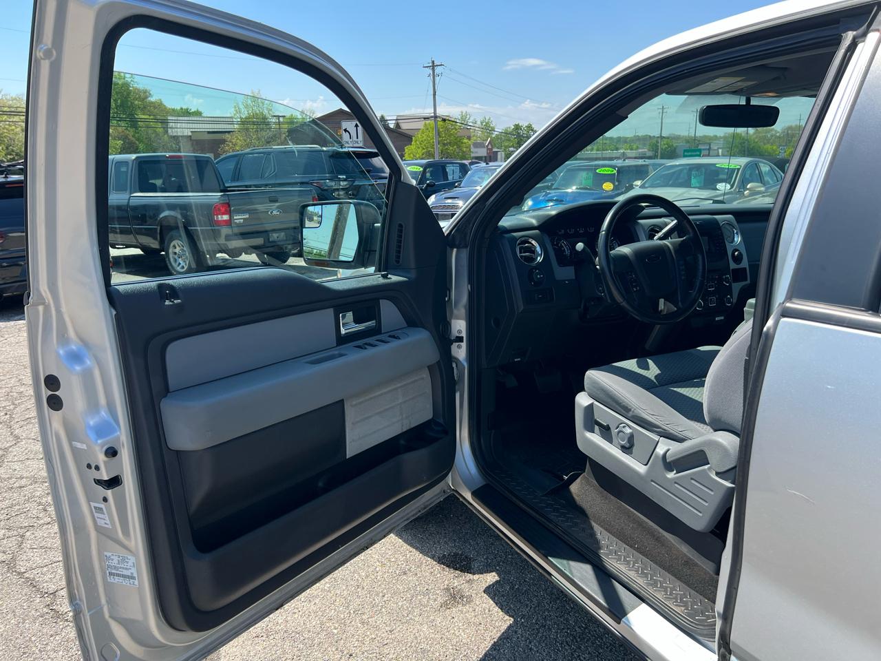 Ford F-150 XLT 2WD Reg Cab 6.5' Box 2014