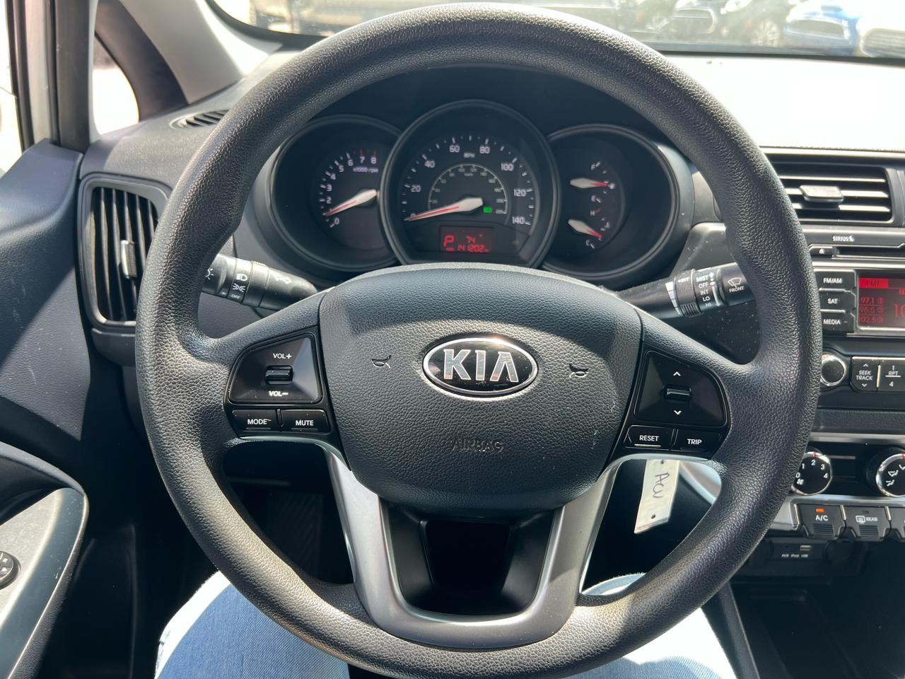 Kia Rio LX 2015