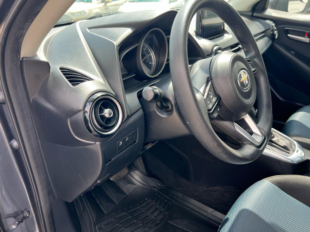 Toyota Yaris iA 6A 2019
