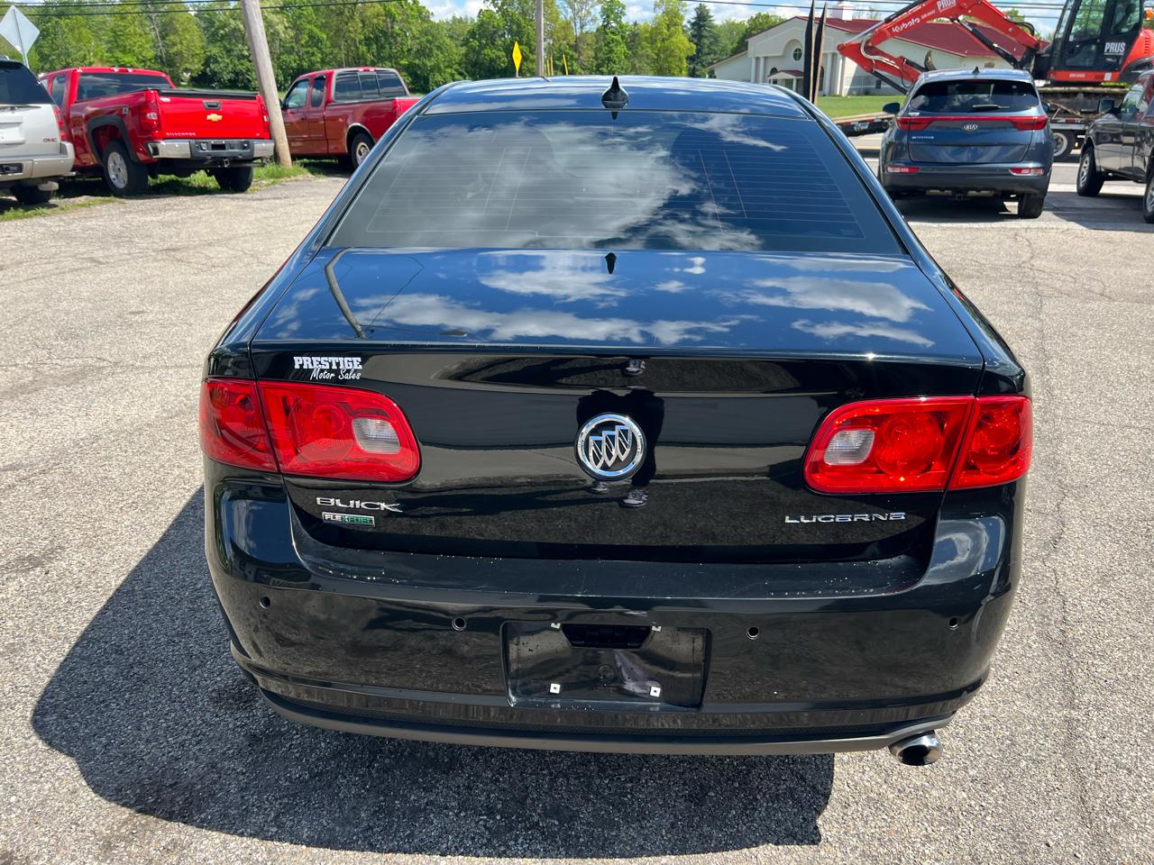 Buick Lucerne CX 2011