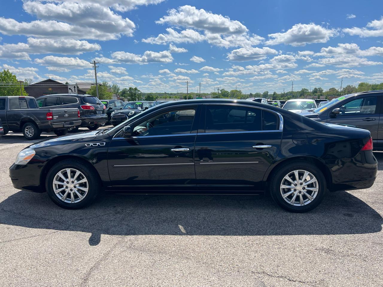 Buick Lucerne CX 2011