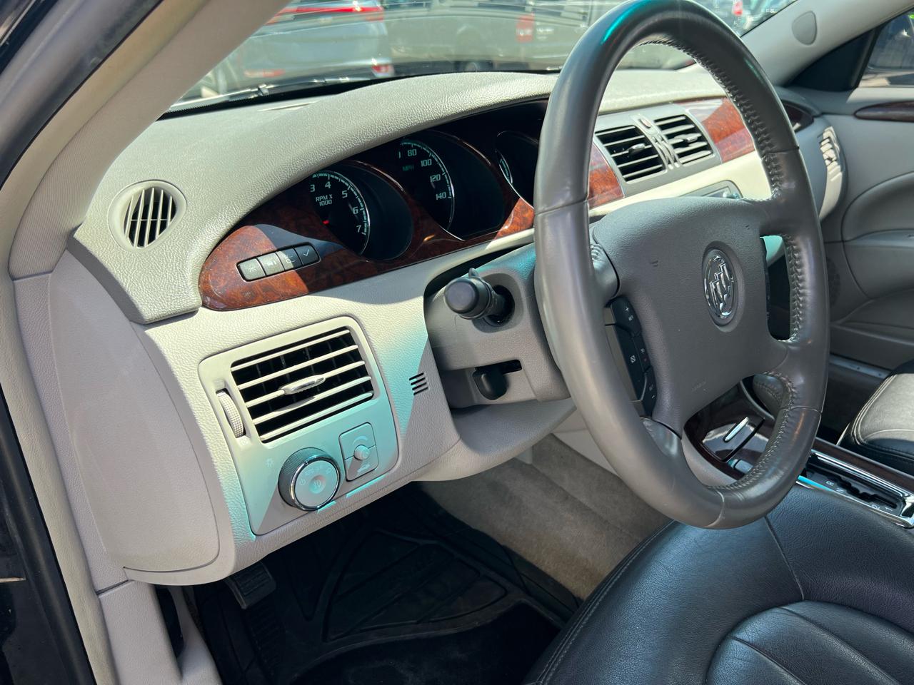 Buick Lucerne CX 2011