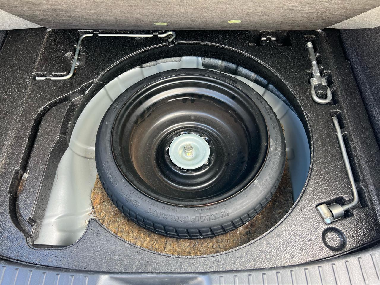 Mazda MAZDA3 i Touring AT 5-Door 2013