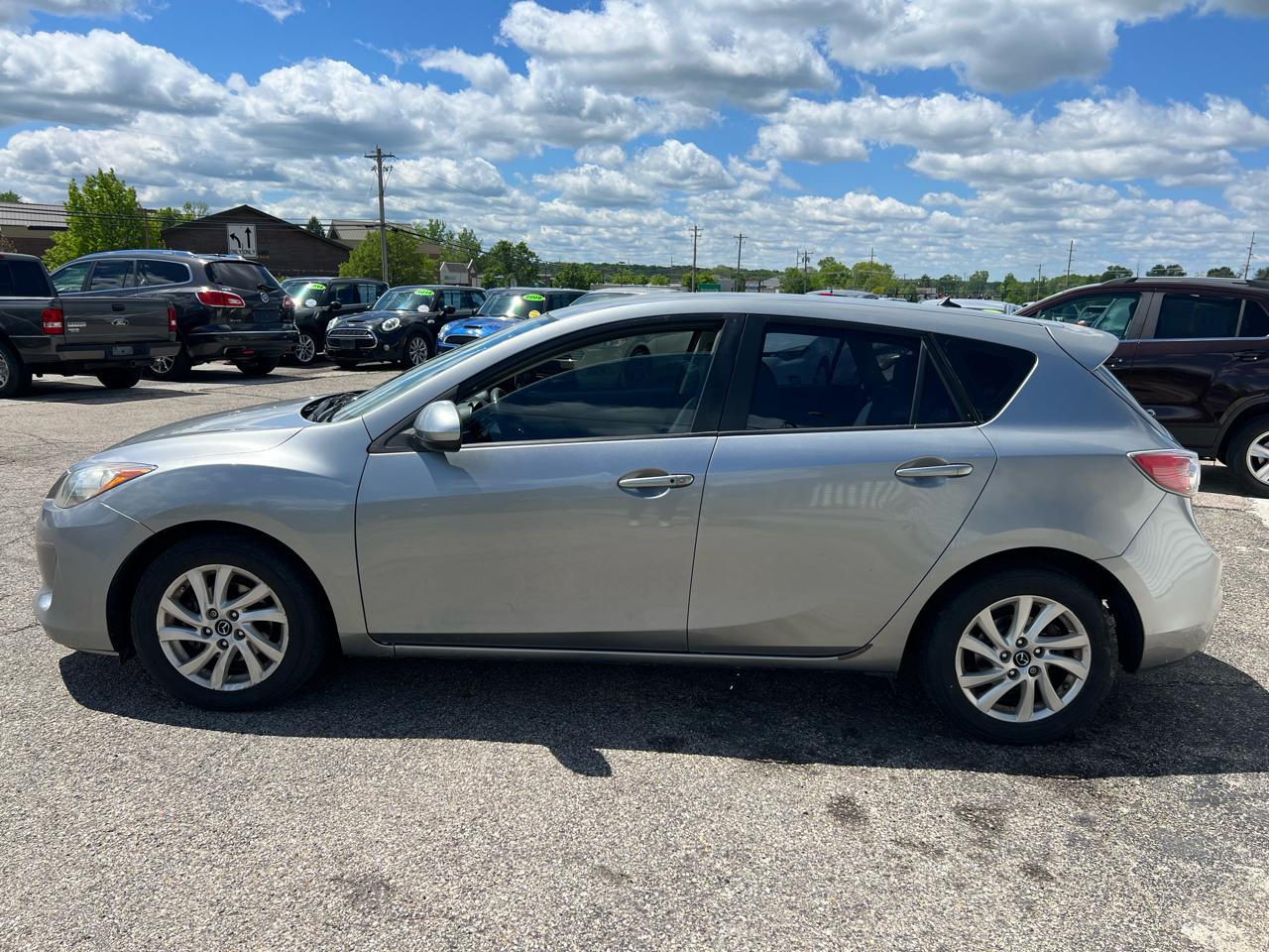 Mazda MAZDA3 i Touring AT 5-Door 2013