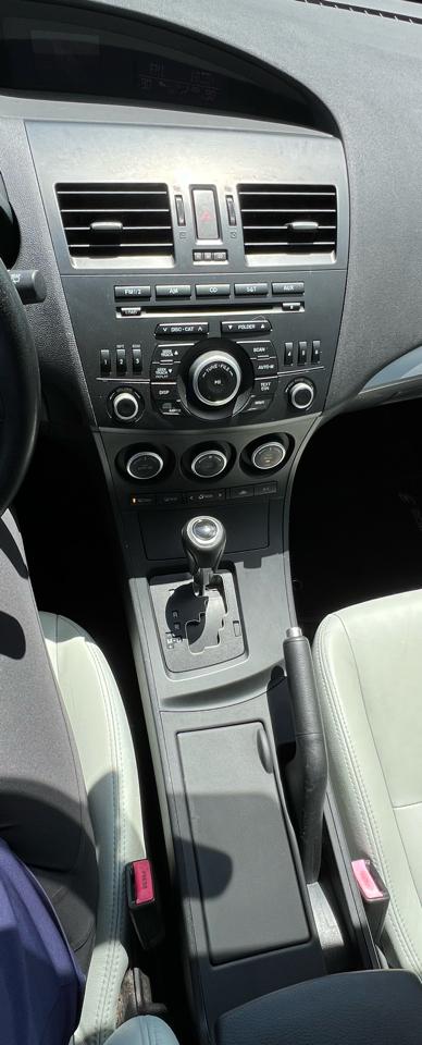 Mazda MAZDA3 i Touring AT 5-Door 2013