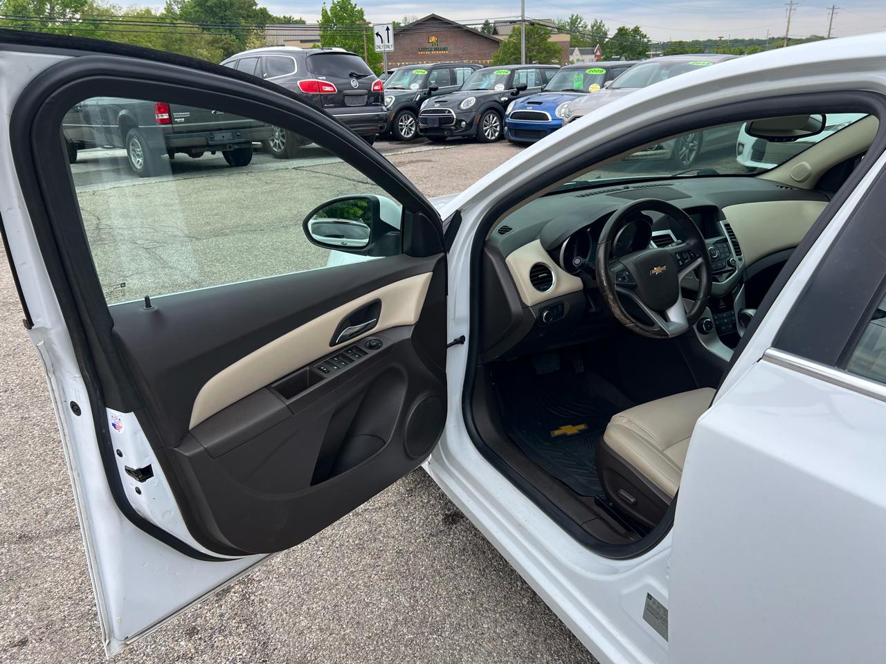 Chevrolet Cruze 2LT Auto 2015