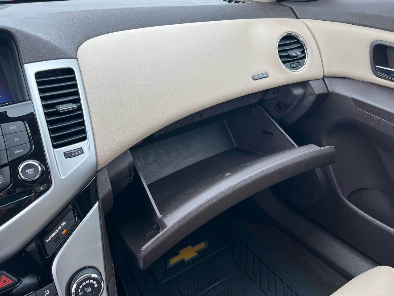 Chevrolet Cruze 2LT Auto 2015