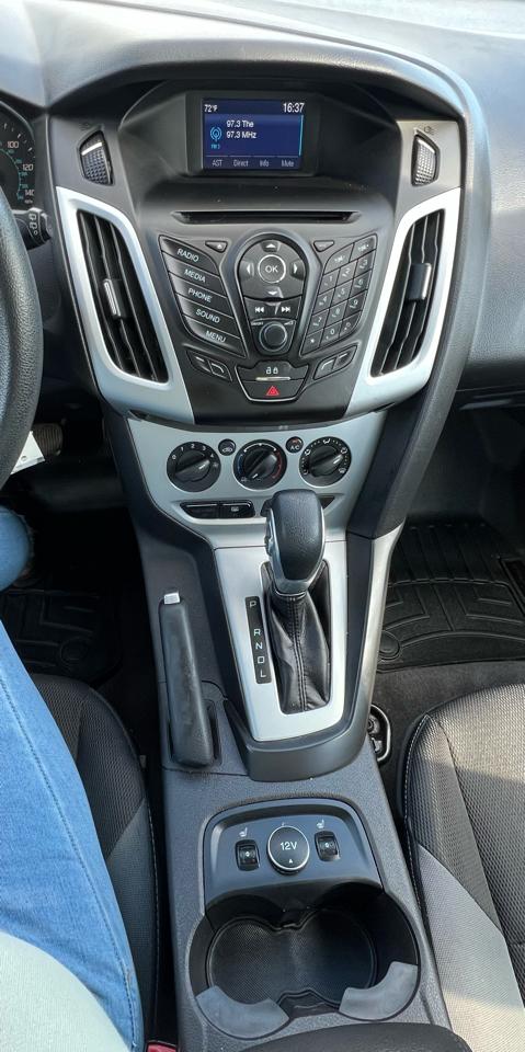 Ford Focus SE Hatch 2014