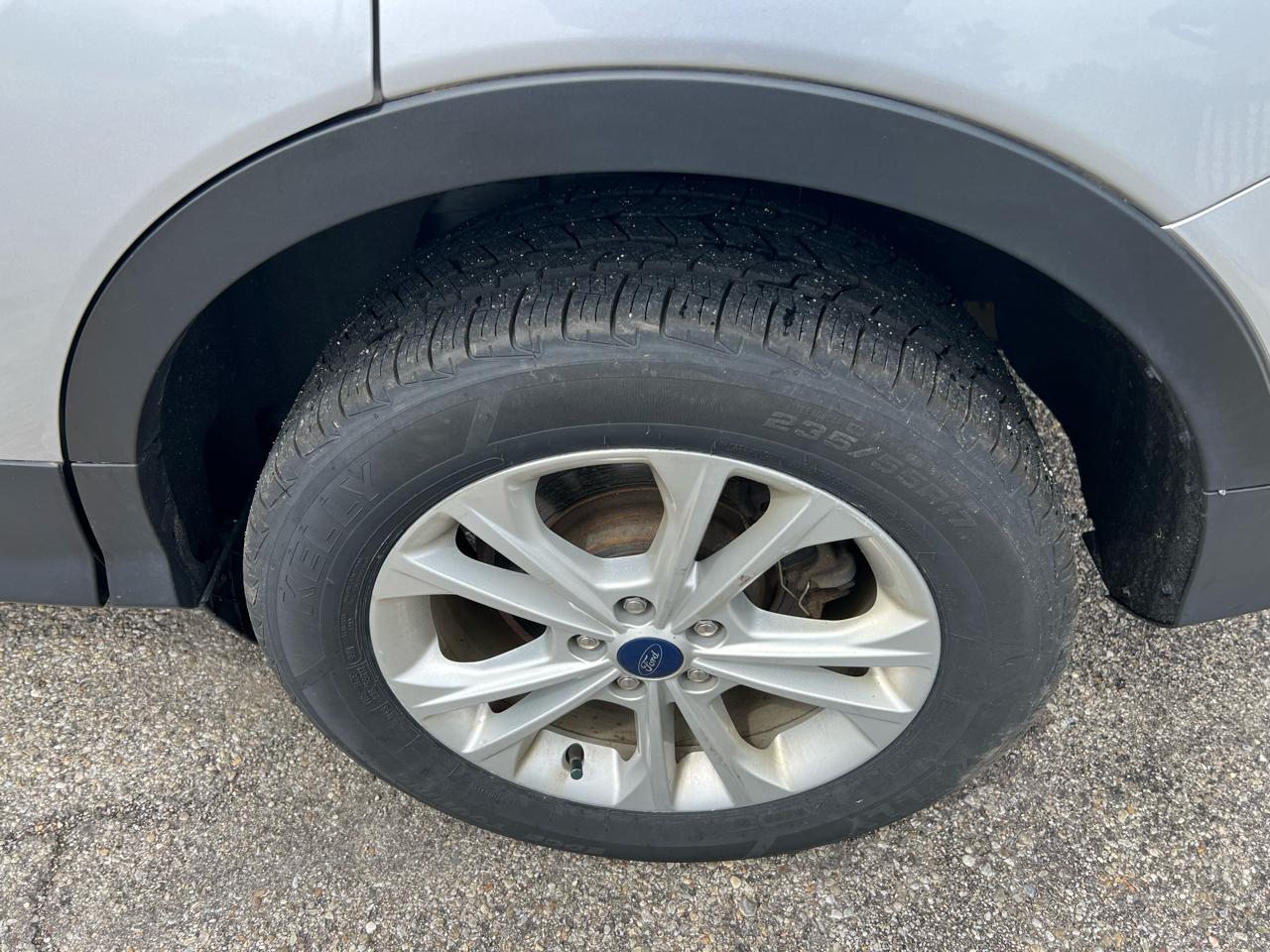 Ford Escape SE FWD 2018