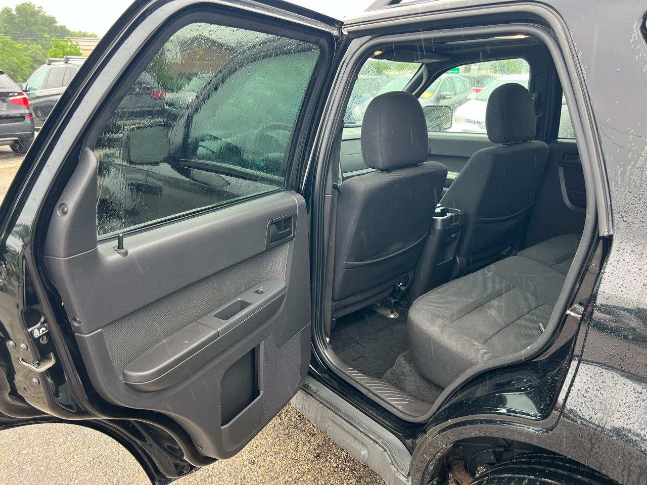 Ford Escape XLT FWD 2010